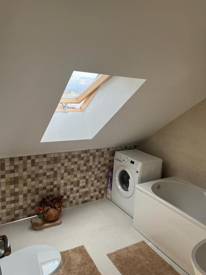 Apartament Kron House *